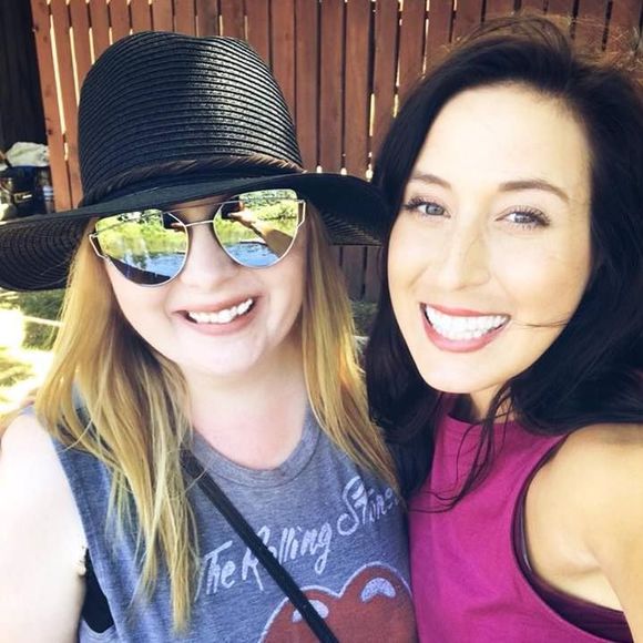 Meet your Posher, Vanessa - Picture 1 of 1